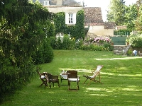 Afternoon tea in the garden